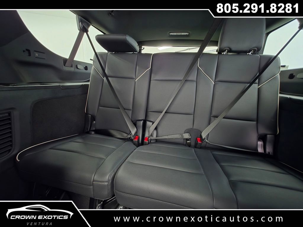 Used 2025 Cadillac Escalade ESV Premium Luxury RWD image 18