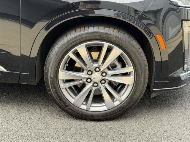 Used 2024 Cadillac XT6 Premium Luxury w/ LPO, Floor Liner Package AWD/4WD image 8