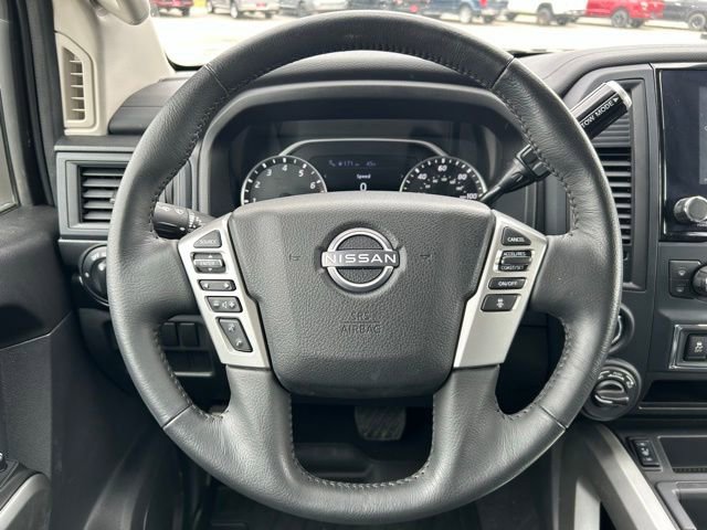 Used 2024 Nissan Titan SV w/ SV Convenience Package image 22