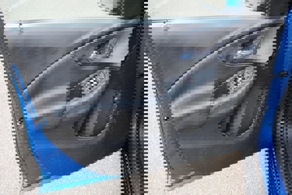 Used 2016 Chevrolet Volt LT image 9