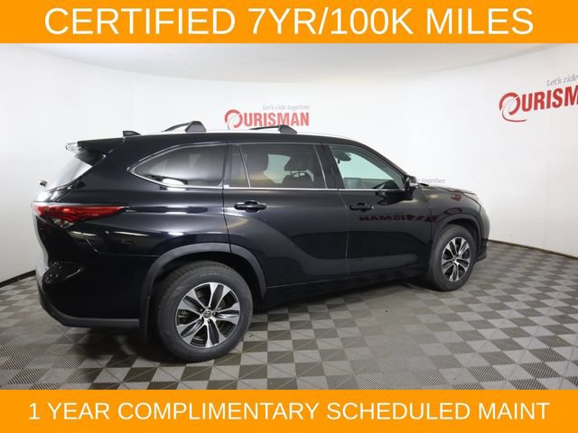 Used 2022 Toyota Highlander XLE AWD/4WD image 25