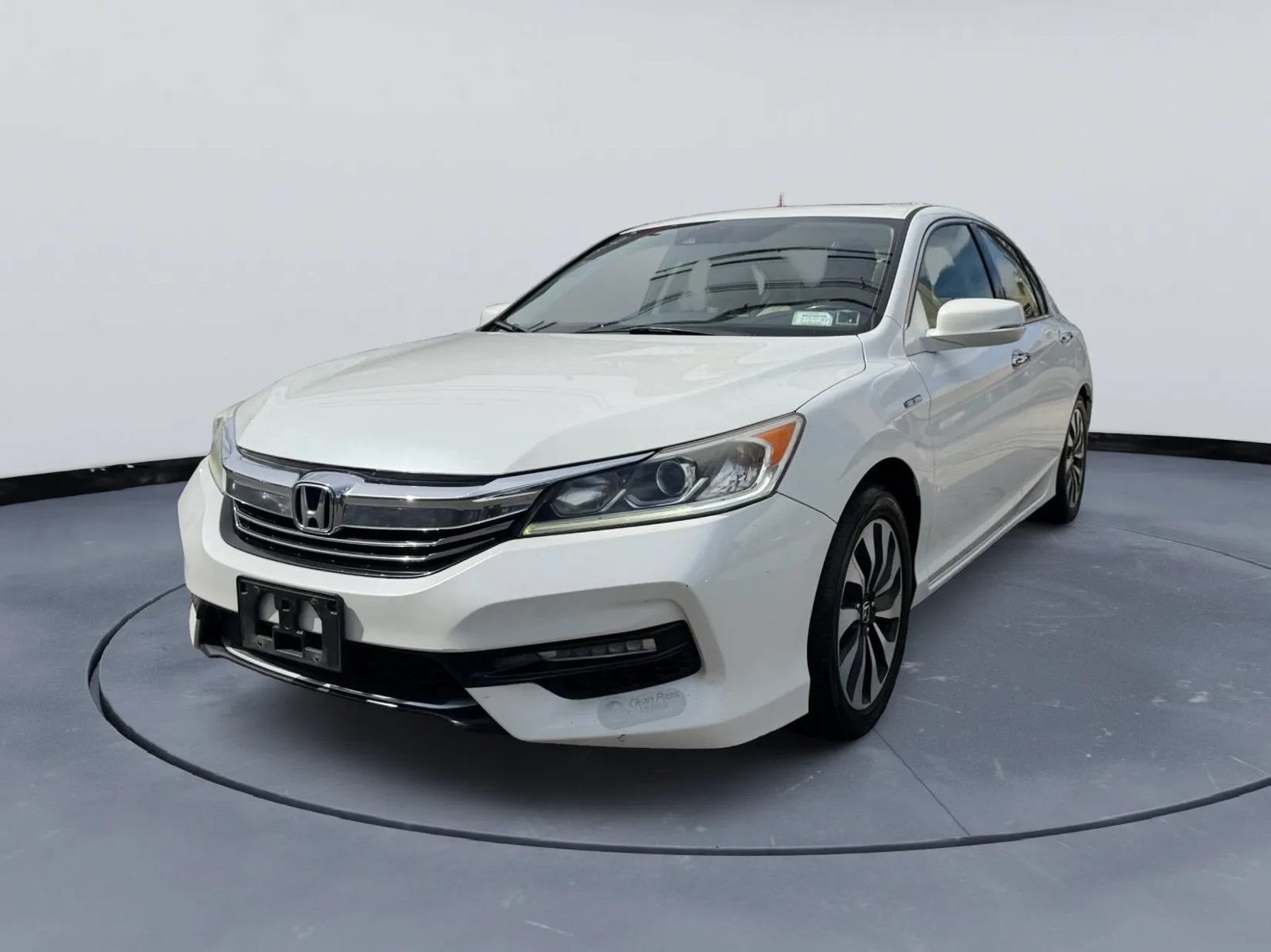 Used 2017 Honda Accord EX-L image 1