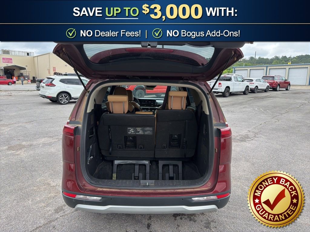 Used 2023 Kia Carnival LX FWD image 11