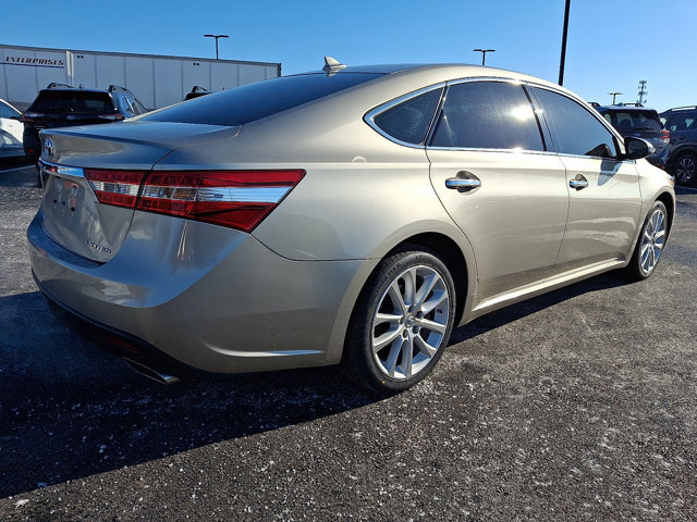 Used 2015 Toyota Avalon Limited image 7
