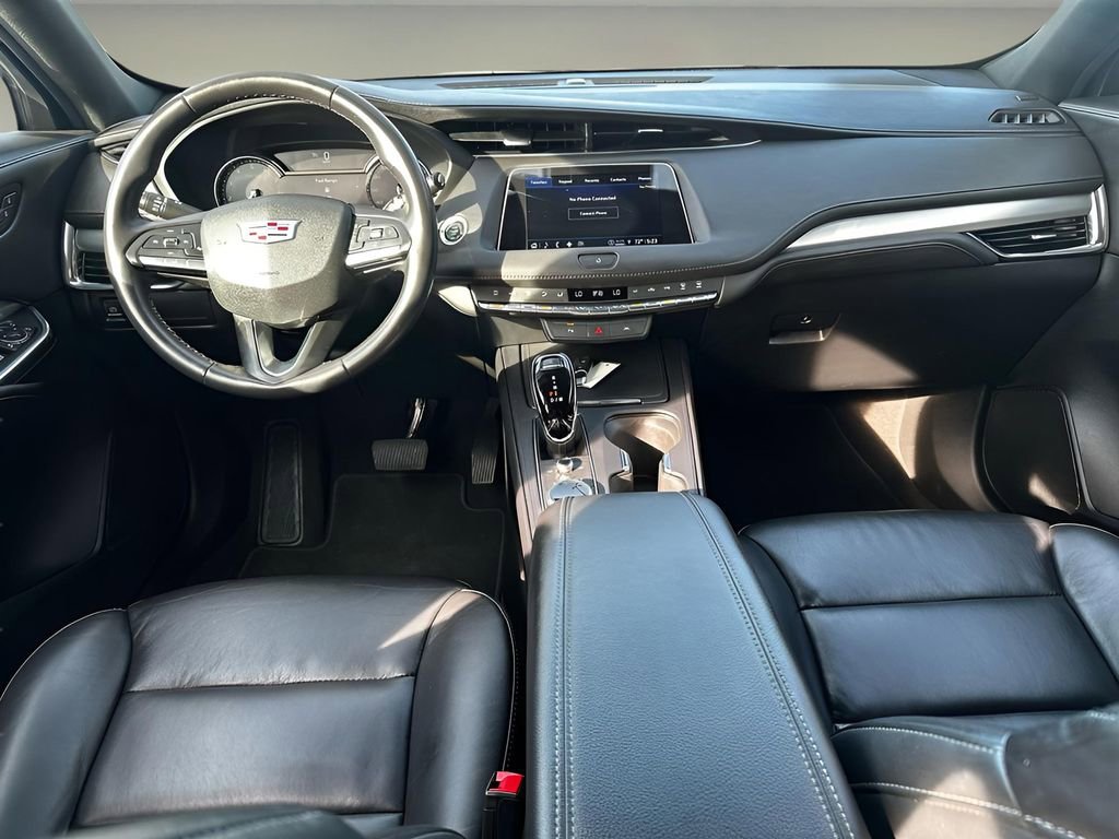 Used 2023 Cadillac XT4 Premium Luxury FWD image 18