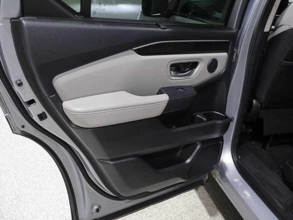 Used 2023 Honda Pilot Elite image 19