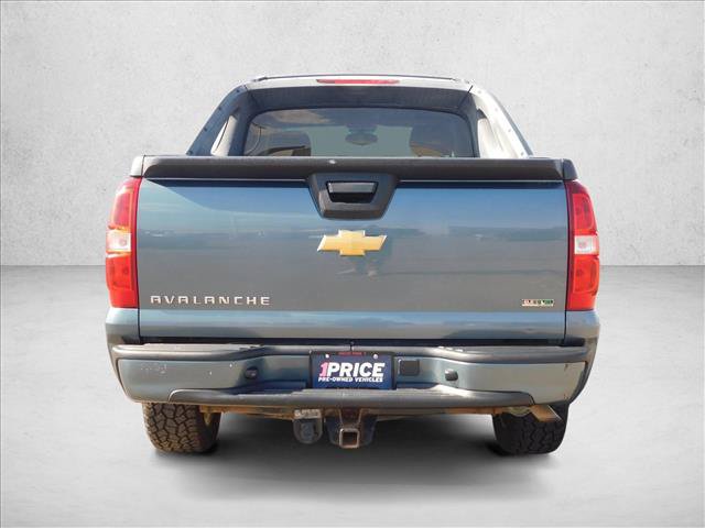 Used 2012 Chevrolet Avalanche LS AWD/4WD image 11