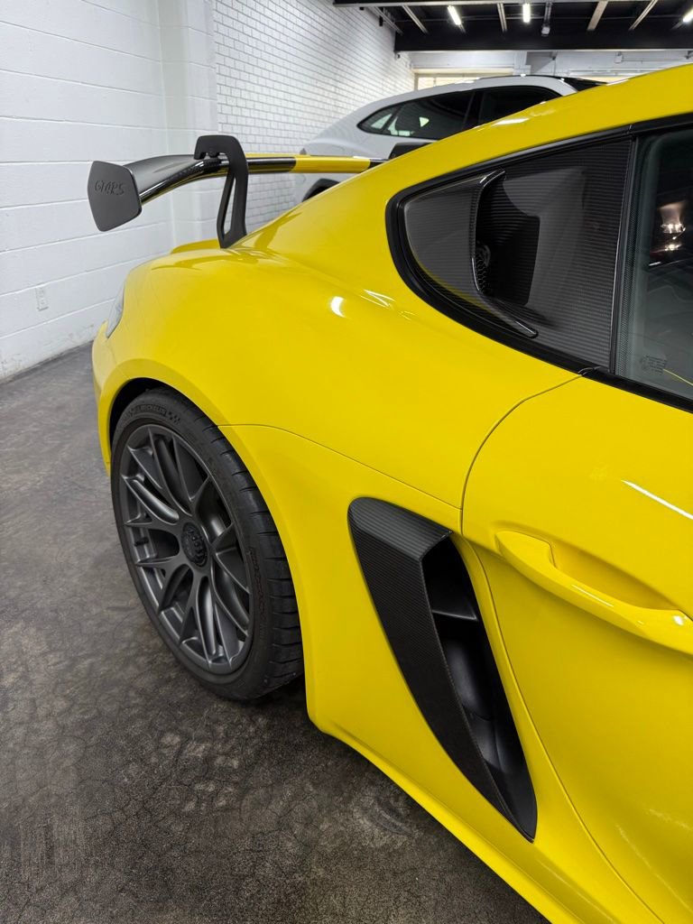 Used 2024 Porsche 718 Cayman GT4 RS RWD image 10