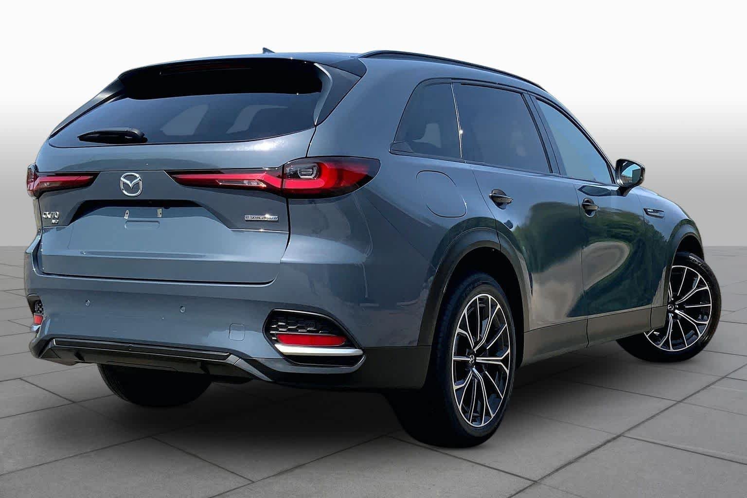 Certified 2025 MAZDA CX-70 Plug-In Hybrid w/ Premium Plus AWD/4WD image 13