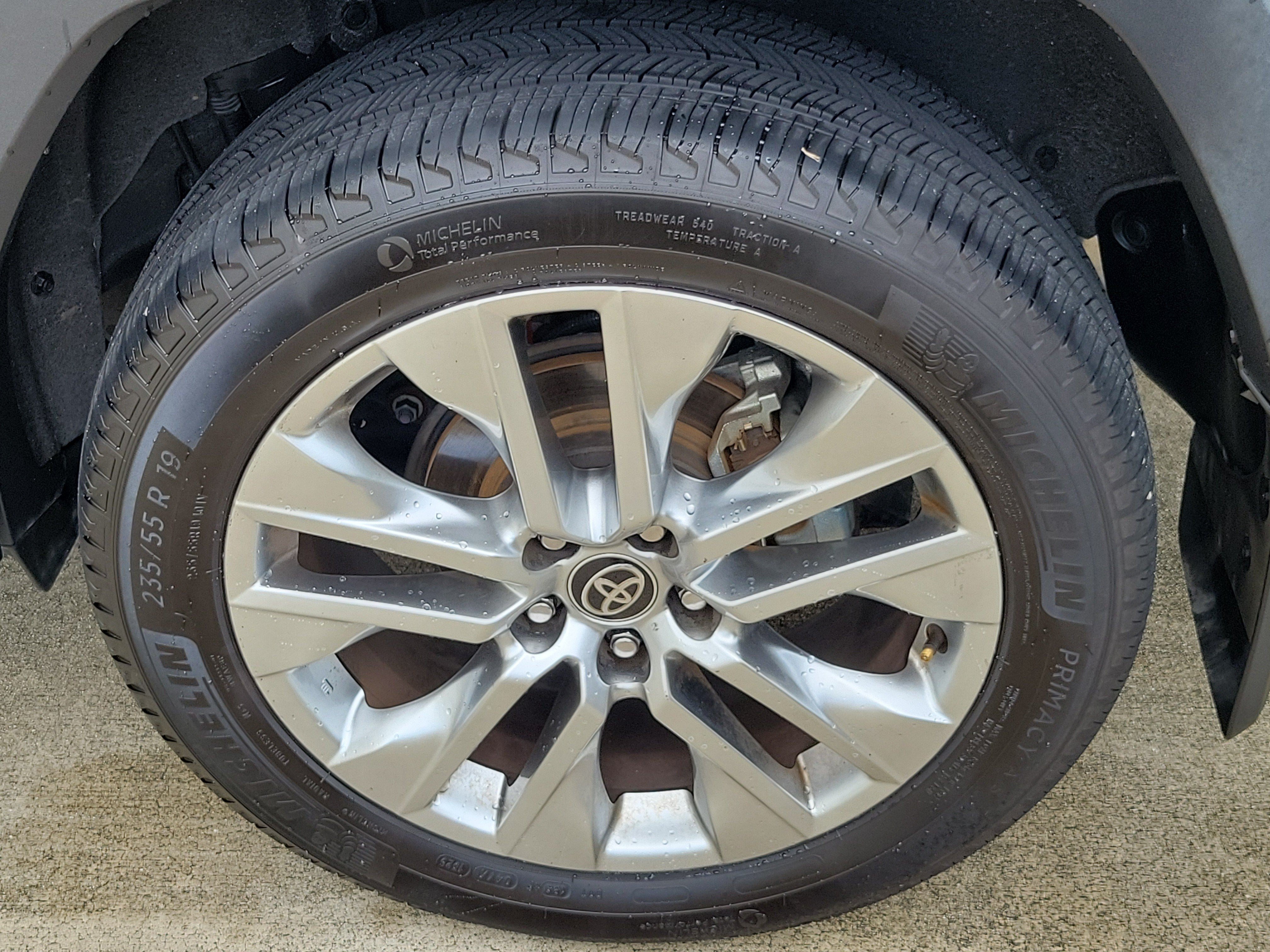 Used 2025 Toyota RAV4 XLE Premium FWD image 11