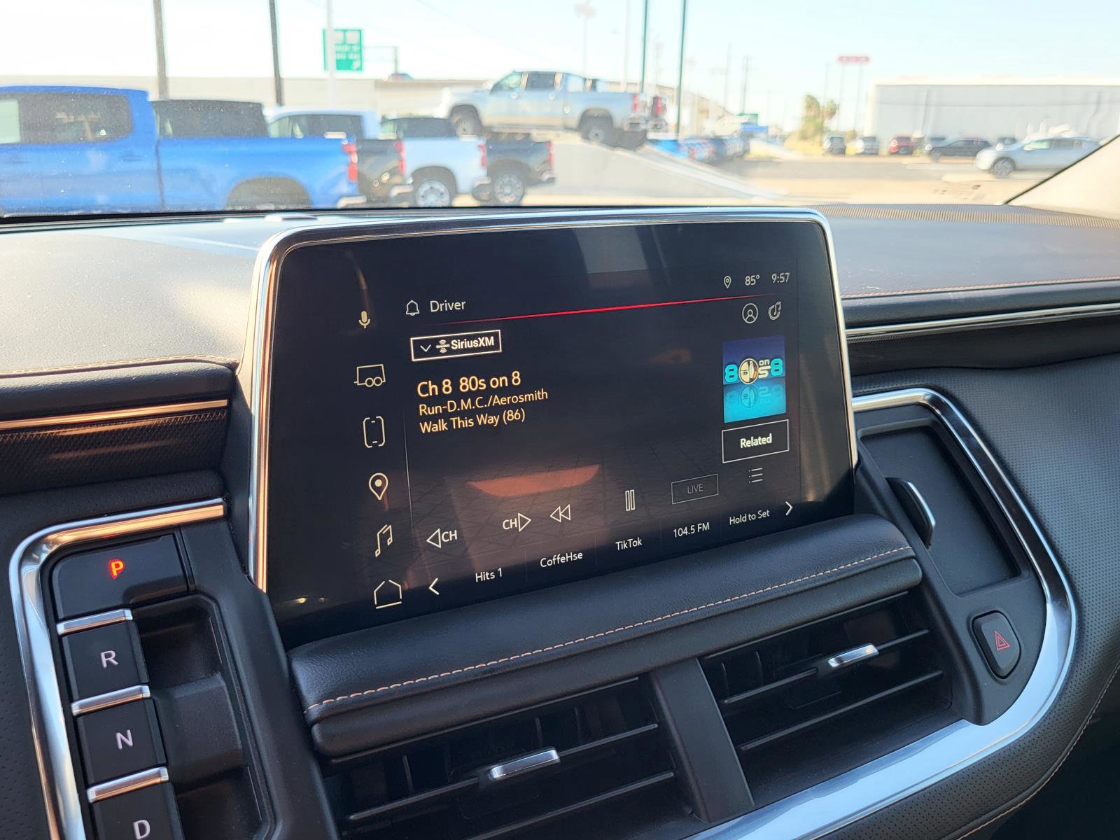 Used 2024 GMC Yukon AT4 w/ Technology Package image 27