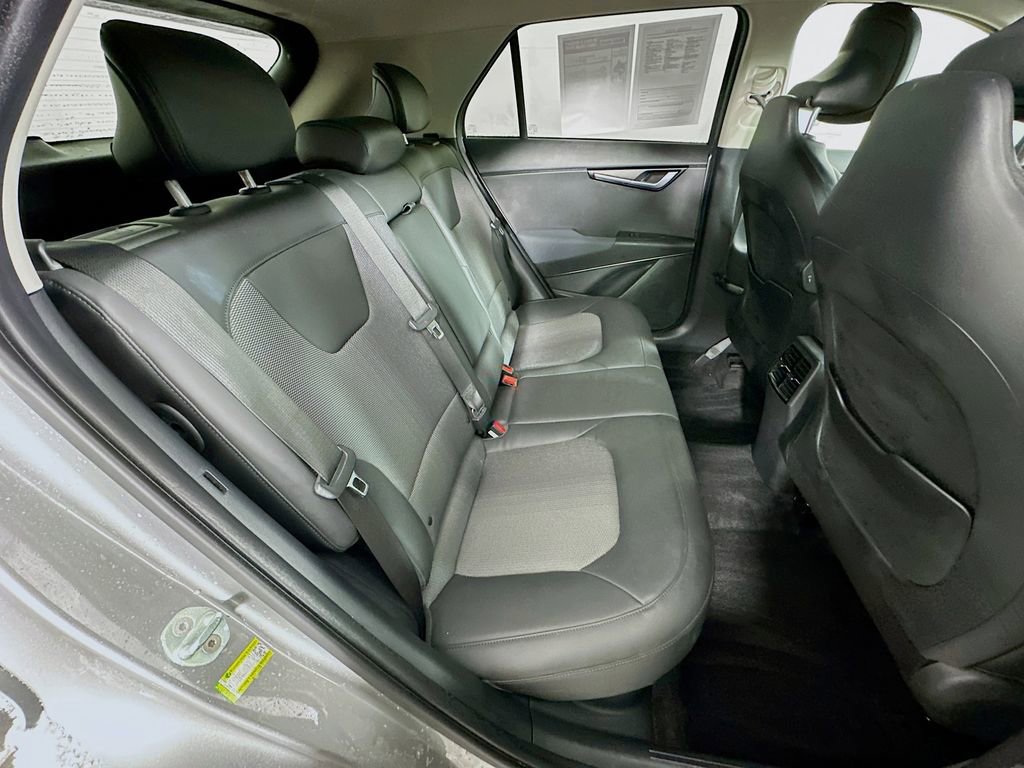 Used 2023 Kia Niro EX image 35