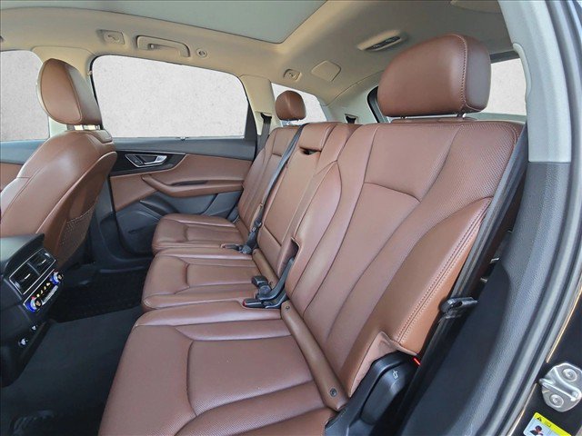 Used 2019 Audi Q7 3.0T Prestige w/ Prestige Package AWD/4WD image 19