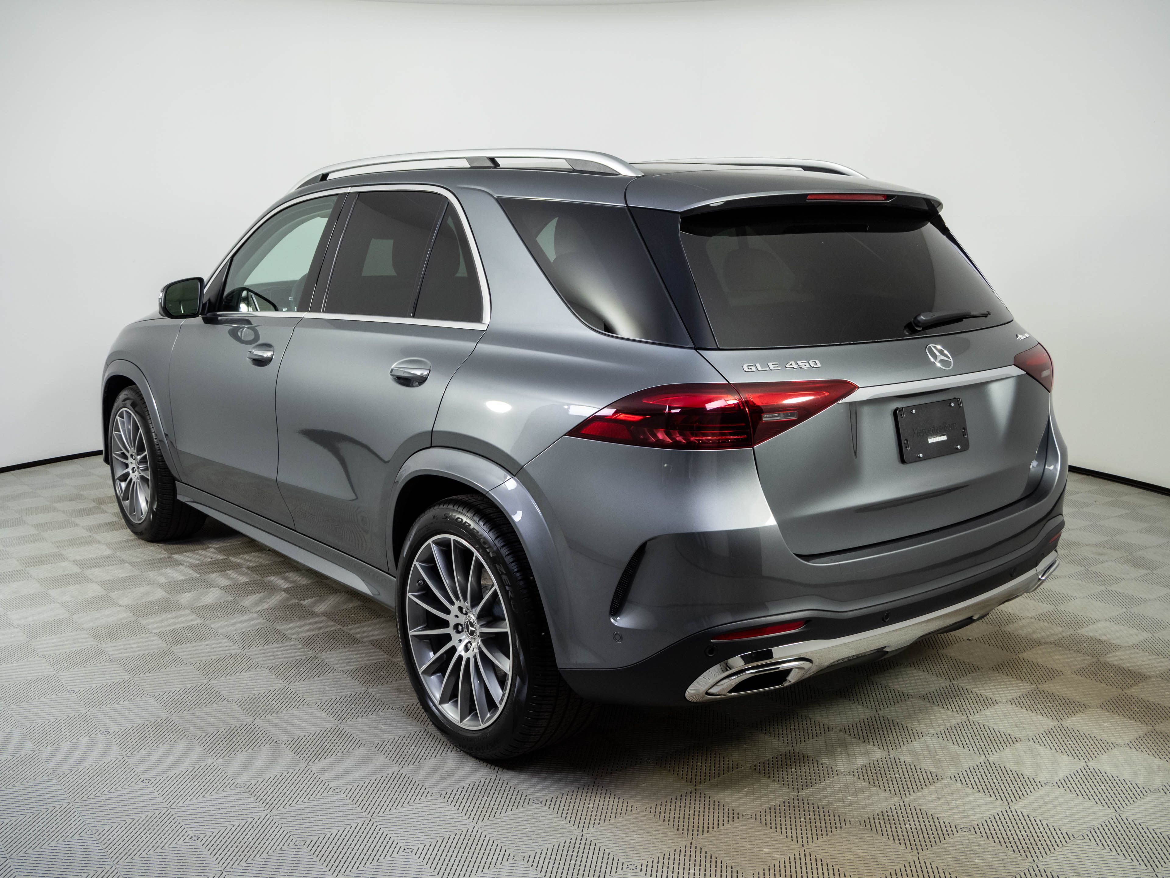 Used 2026 Mercedes-Benz GLE 450 4MATIC image 3