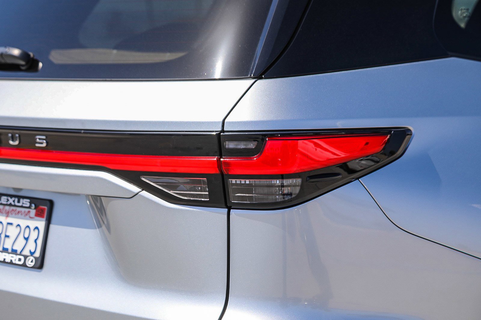 Used 2025 Lexus TX 500h AWD w/ Technology Package image 9