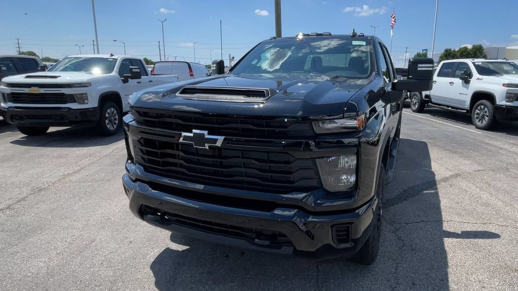 New 2026 Chevrolet Silverado 2500 Custom w/ Custom Value Package AWD/4WD image 5