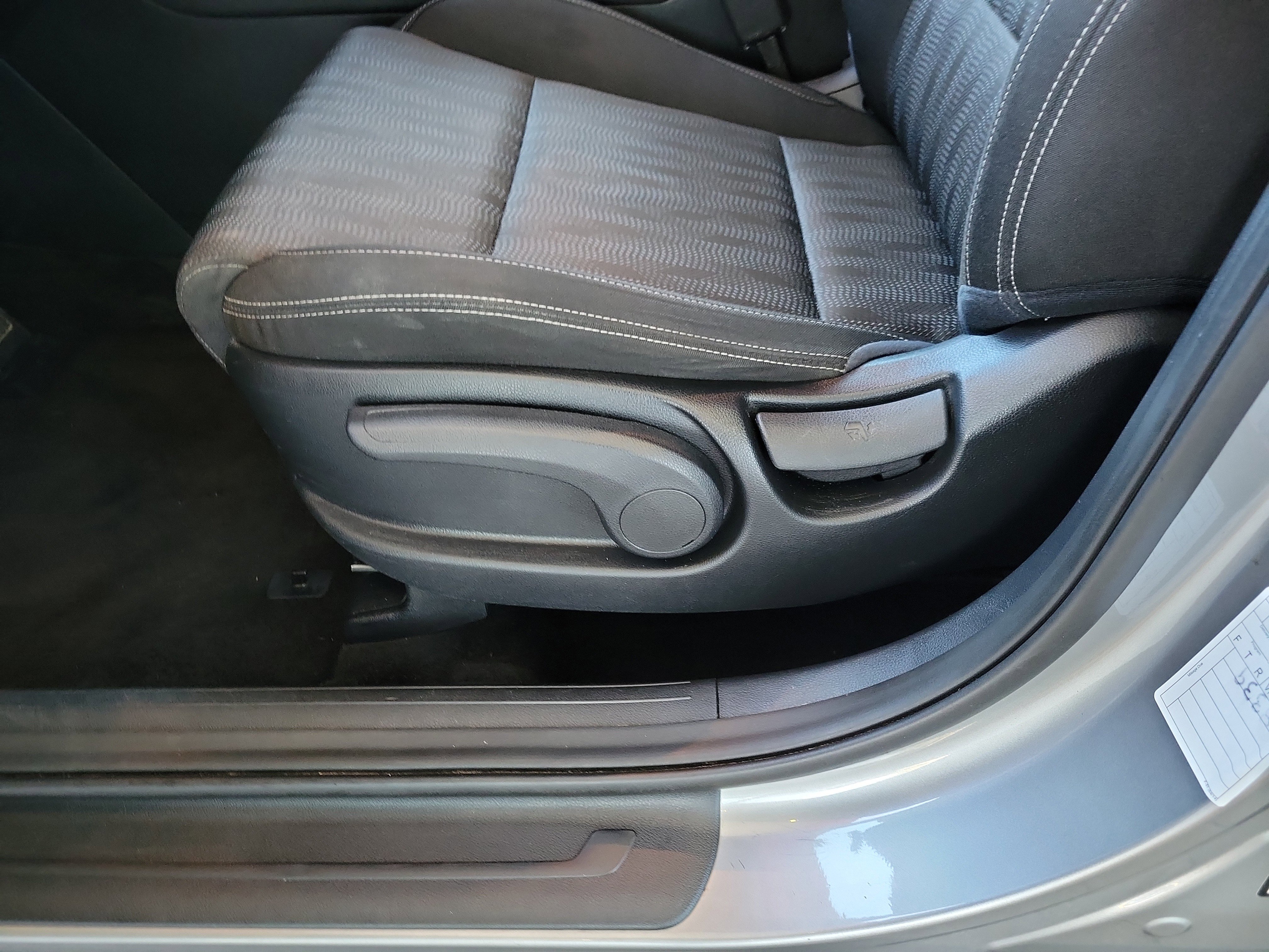 Used 2021 Kia Sportage LX image 14