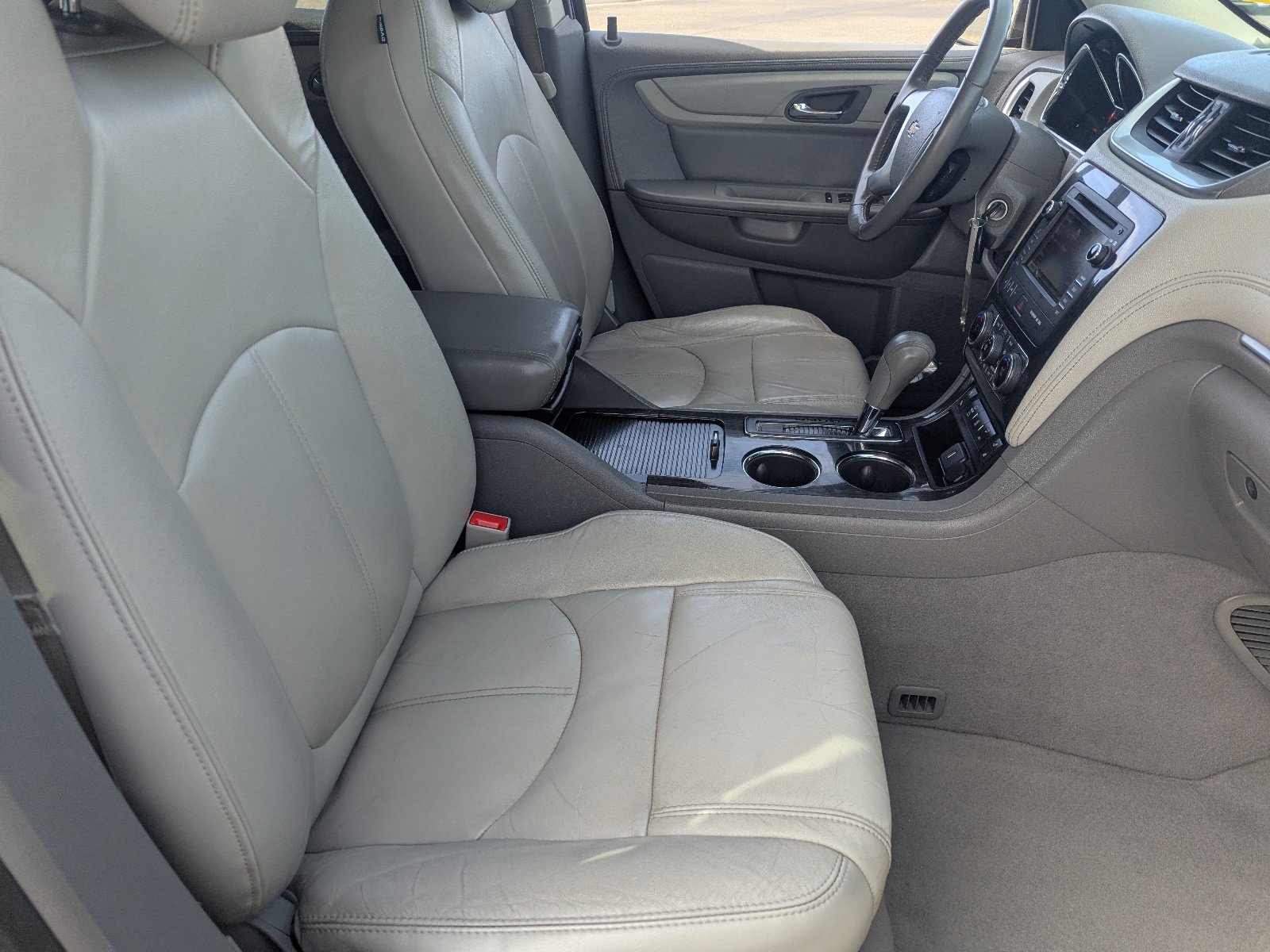 Used 2015 Chevrolet Traverse LT AWD/4WD image 11