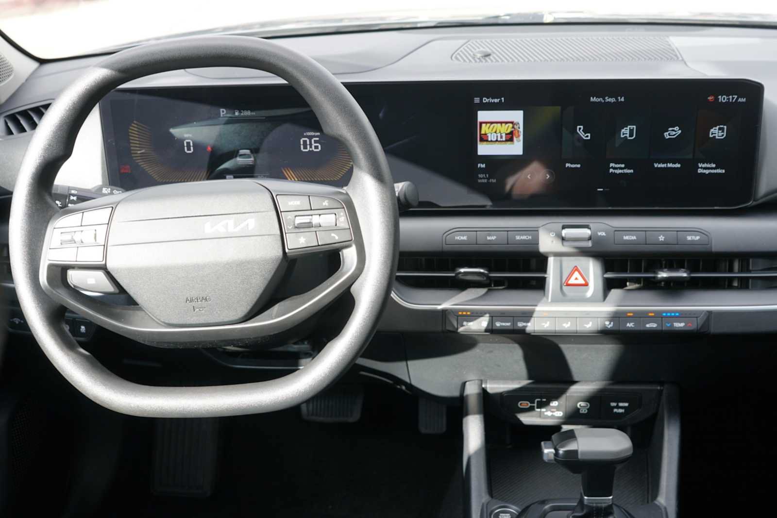 Certified 2025 Kia K4 FWD image 19