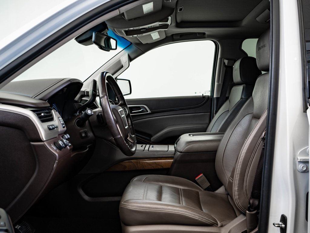 Used 2019 GMC Yukon Denali w/ Denali Ultimate Package image 25