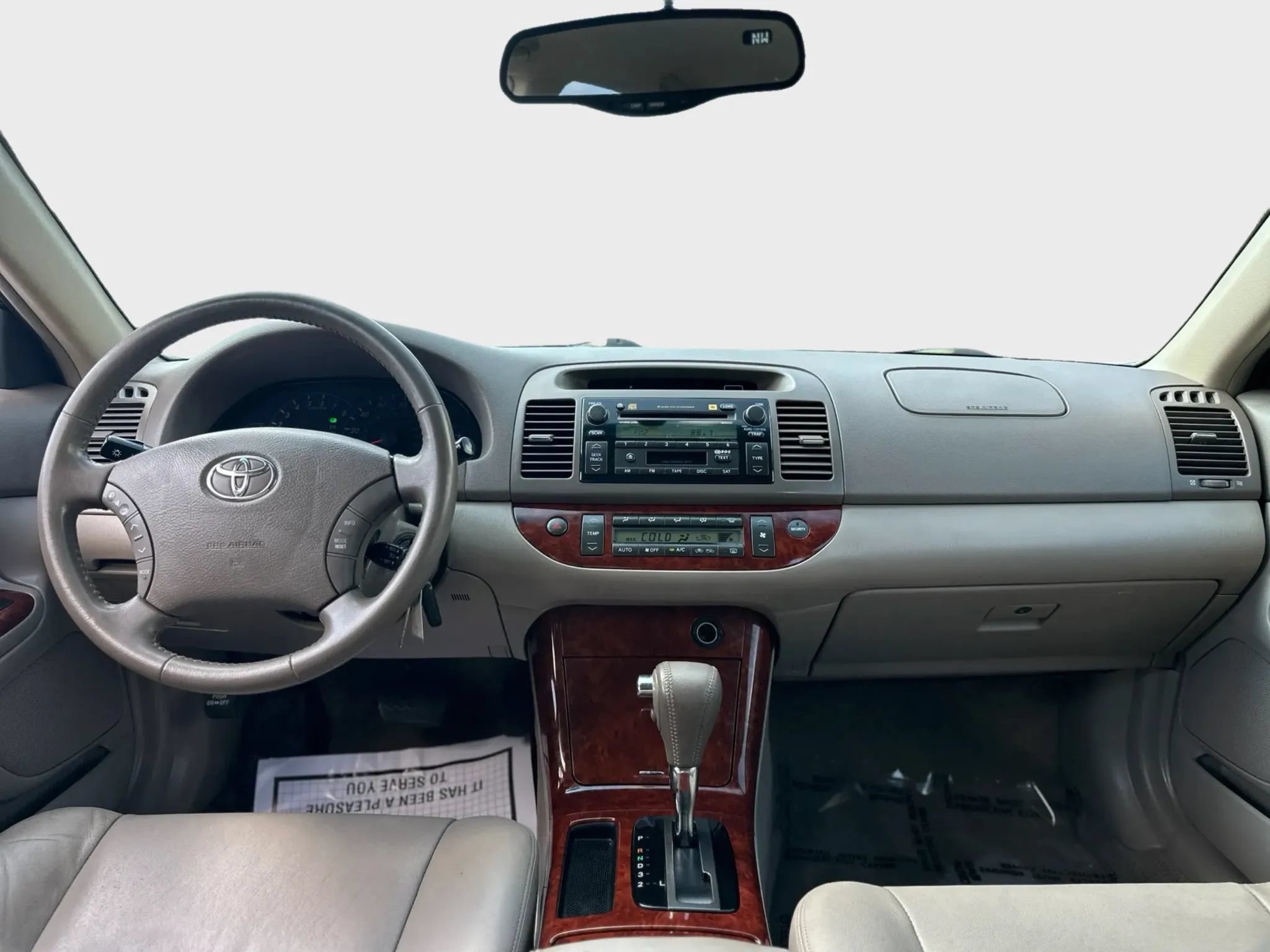 Used 2005 Toyota Camry XLE w/ XLE Premium Pkg FWD image 24