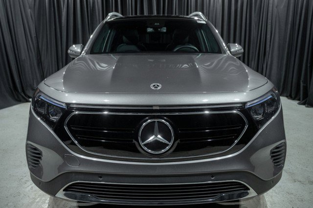 Certified 2023 Mercedes-Benz EQB 350 4MATIC SUV w/ Exclusive Package image 2