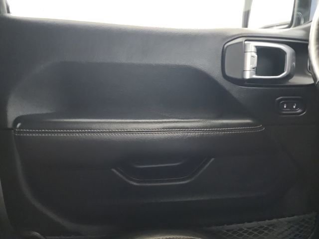 Used 2020 Jeep Gladiator Overland image 15