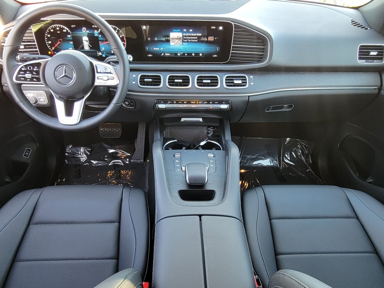 New 2023 Mercedes-Benz GLE 350 4MATIC w/ Premium Package image 4