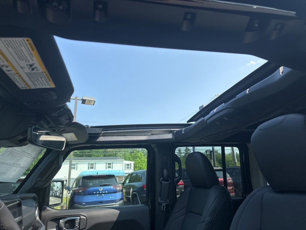 New 2025 Jeep Wrangler Sahara image 23