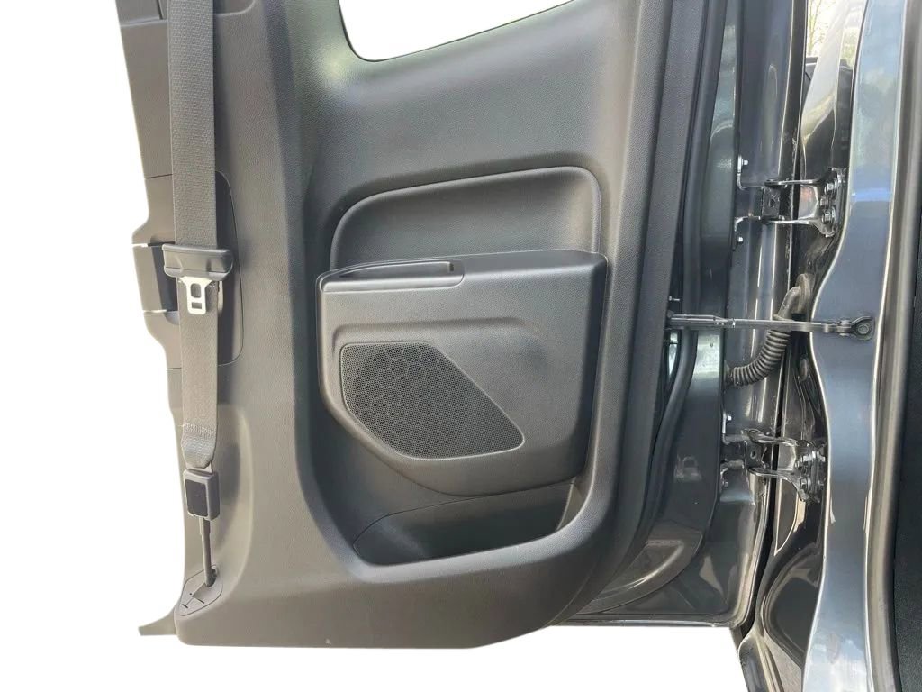 Used 2016 Chevrolet Colorado Z71 AWD/4WD image 18