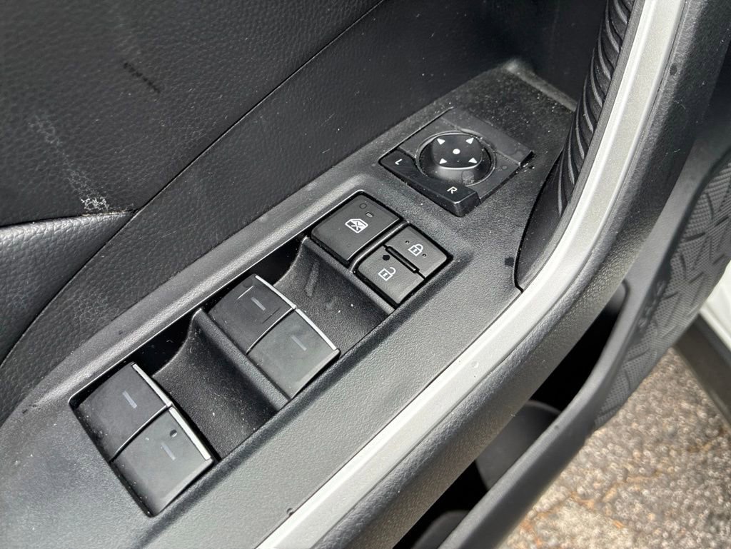 Used 2024 Toyota RAV4 XLE AWD/4WD image 14