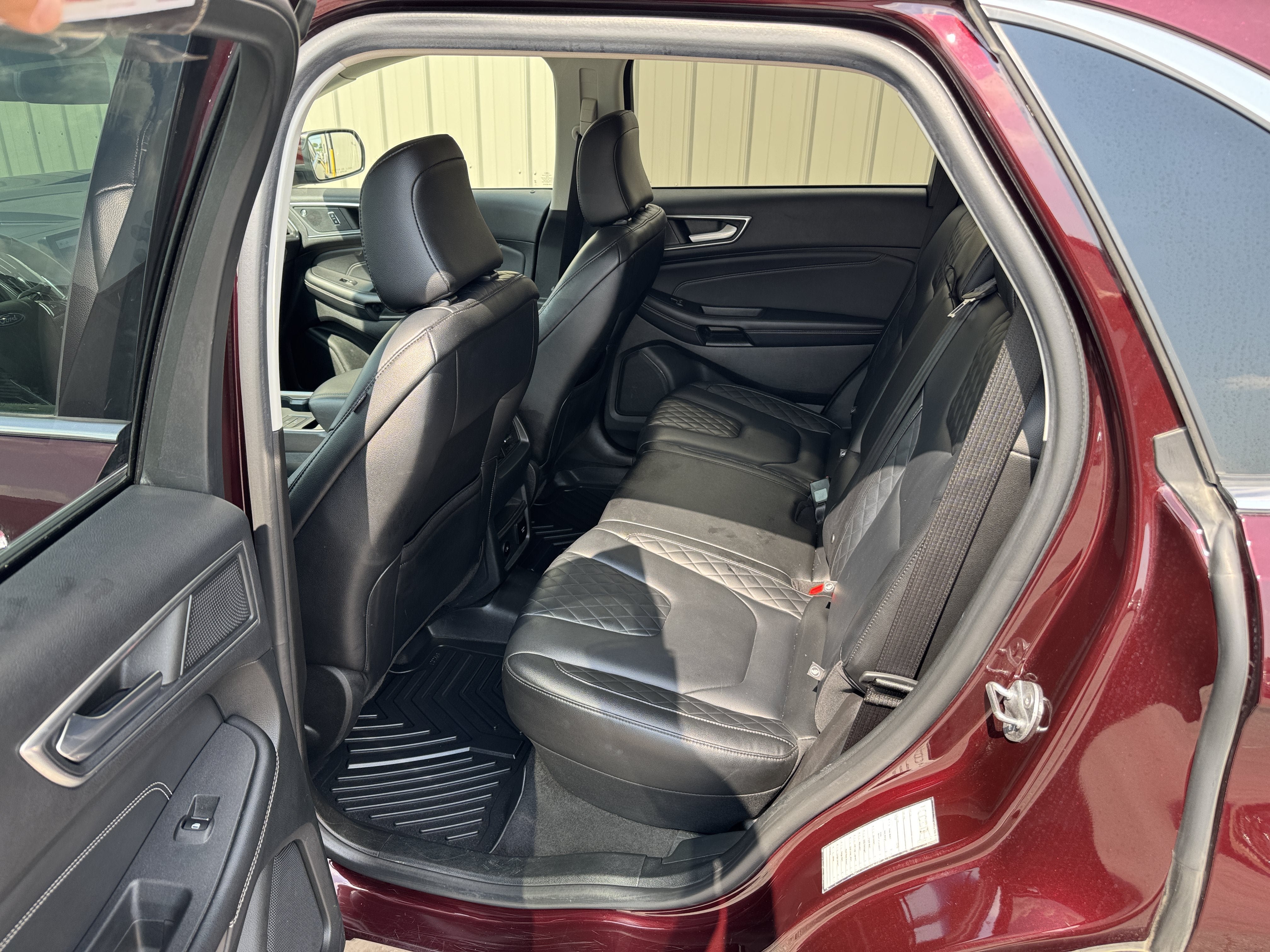 Used 2023 Ford Edge Titanium AWD/4WD image 28