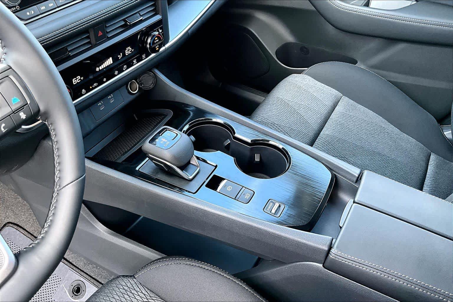 New 2027 Nissan Rogue SV FWD image 7