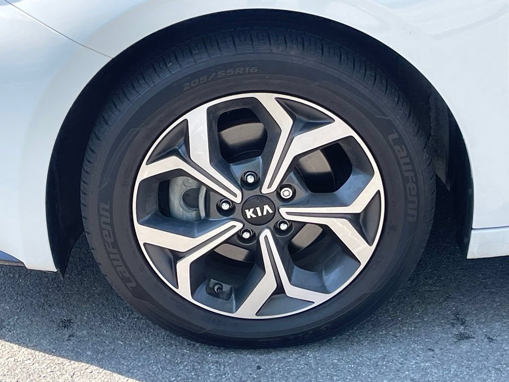 Used 2021 Kia Forte LXS FWD image 31