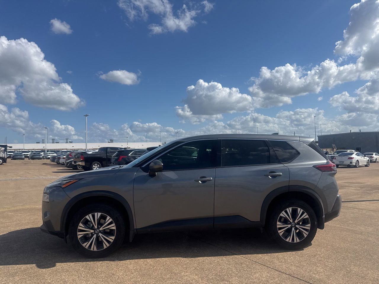 Certified 2021 Nissan Rogue SV image 15