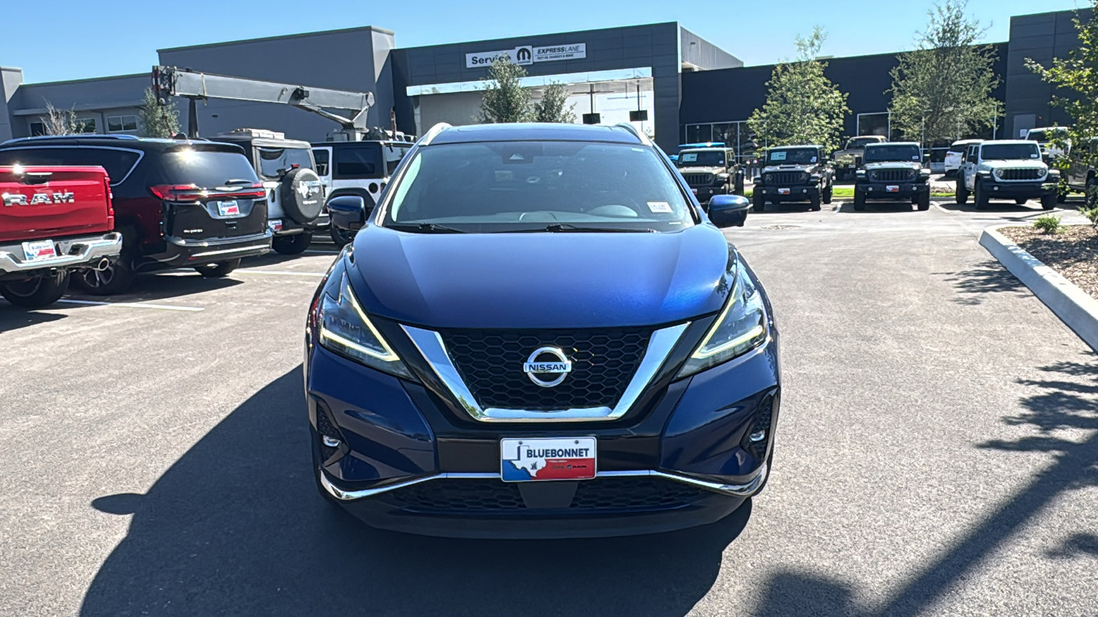 Used 2020 Nissan Murano Platinum w/ Cargo Package FWD image 2