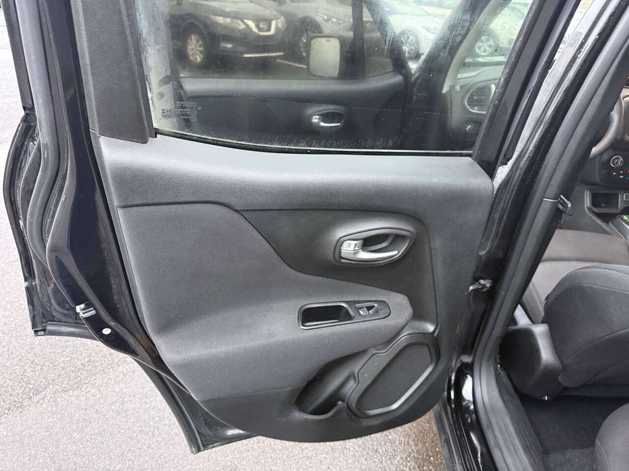 Used 2020 Jeep Renegade Sport FWD image 24