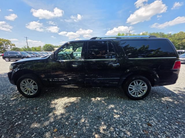 Used 2013 Lincoln Navigator L 2WD image 8