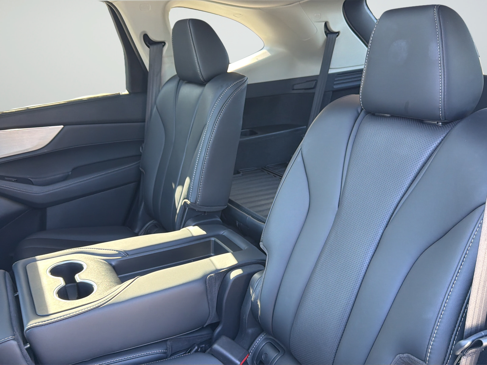 Used 2024 Acura MDX FWD w/ Technology Package image 39