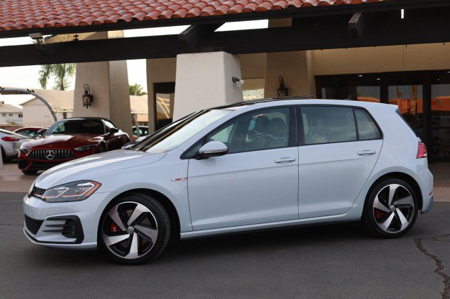 Used 2020 Volkswagen GTI SE FWD image 5