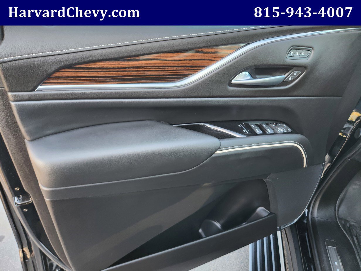 Used 2024 Cadillac Escalade ESV Premium Luxury w/ Performance Package image 37