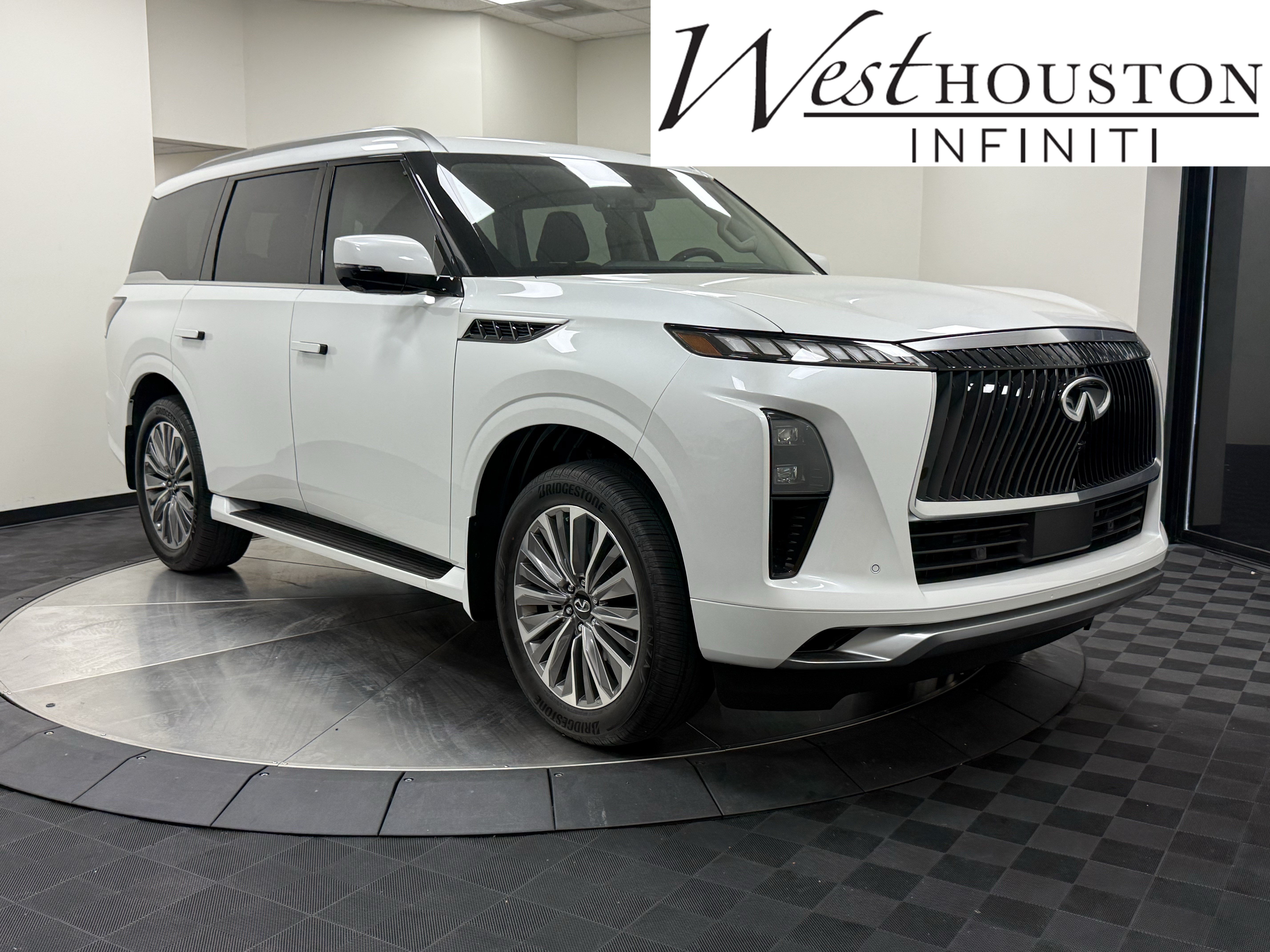 Certified 2026 INFINITI QX80 Luxe w/ Cargo Package RWD image 1