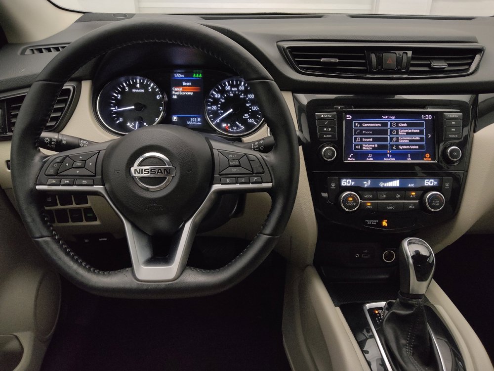 Used 2022 Nissan Rogue Sport SV FWD image 22