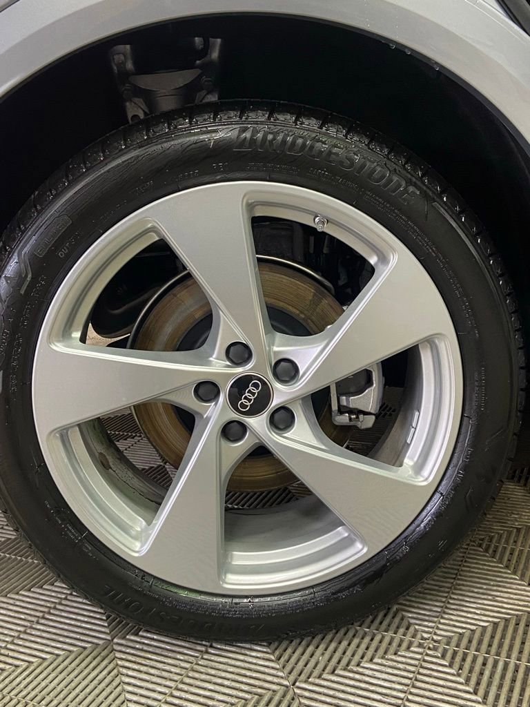 New 2025 Audi Q5 Prestige image 9