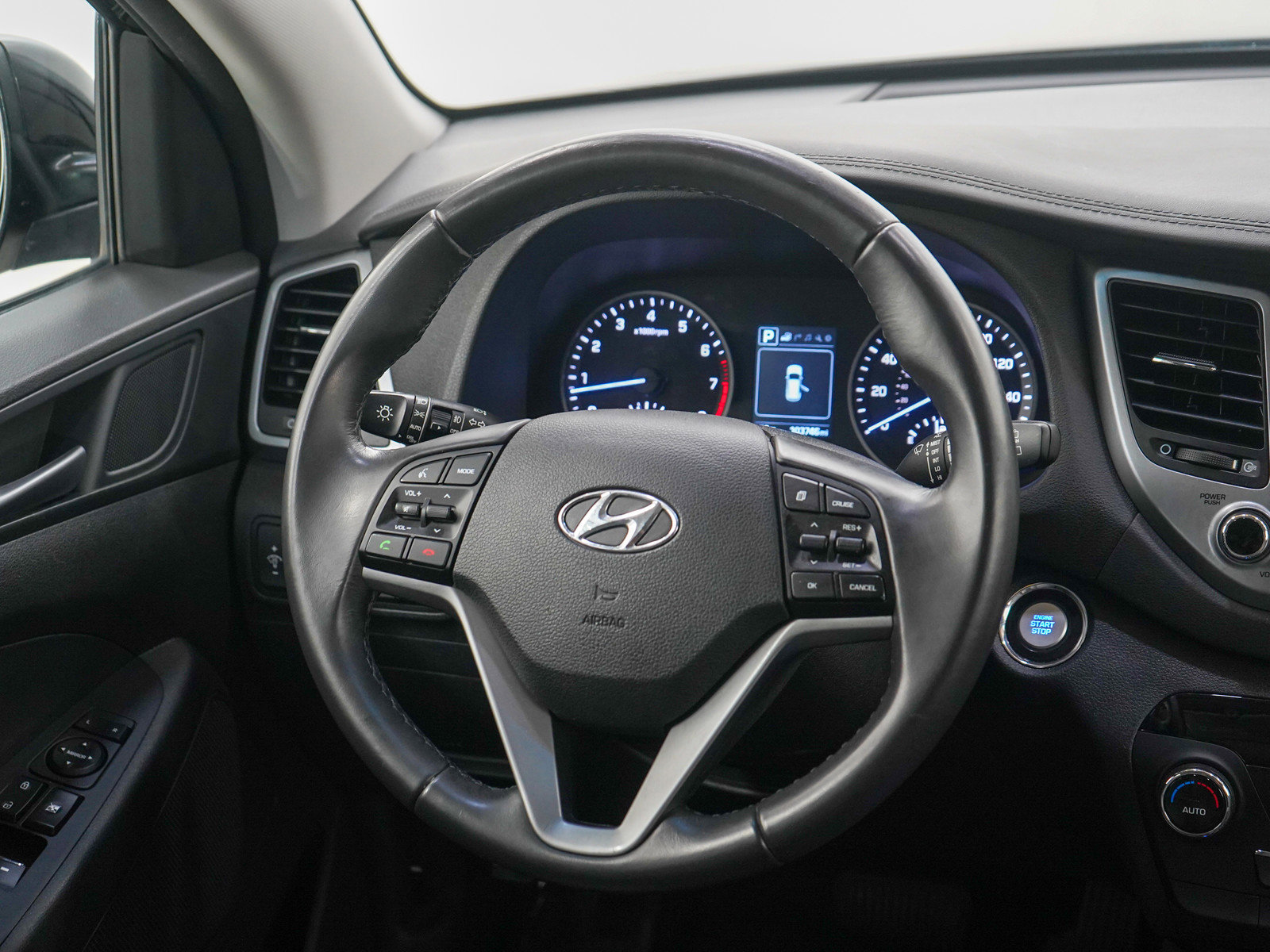 Used 2017 Hyundai Tucson Limited w/ Cargo Package AWD/4WD image 14