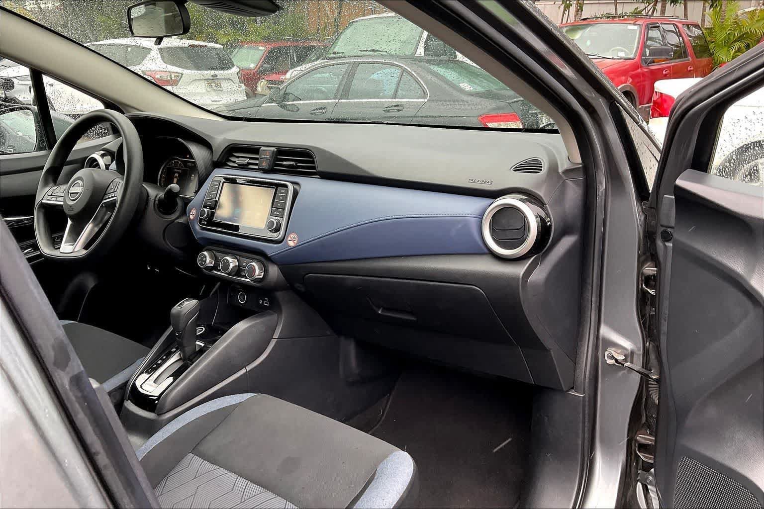 Used 2023 Nissan Versa SV FWD image 23