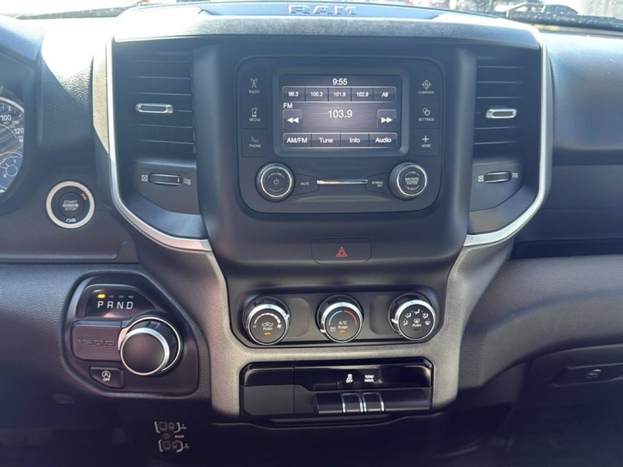Used 2021 RAM 1500 Big Horn RWD image 28
