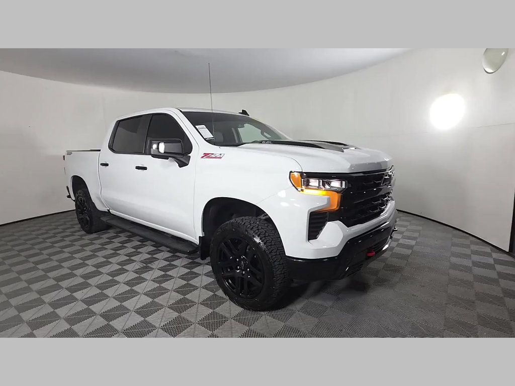 Used 2024 Chevrolet Silverado 1500 LT Trail Boss w/ LT Trail Boss Premium Package AWD/4WD image 38