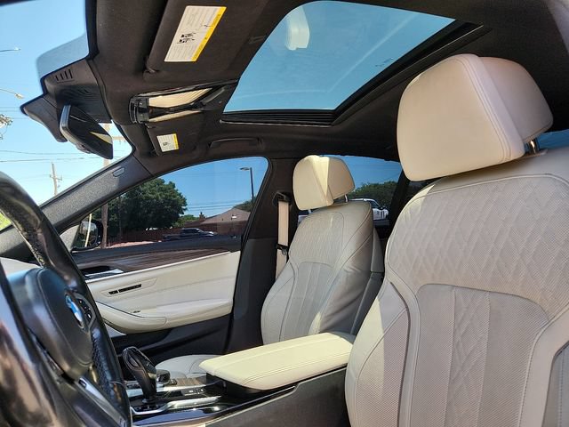 Used 2018 BMW M550i xDrive AWD/4WD image 13