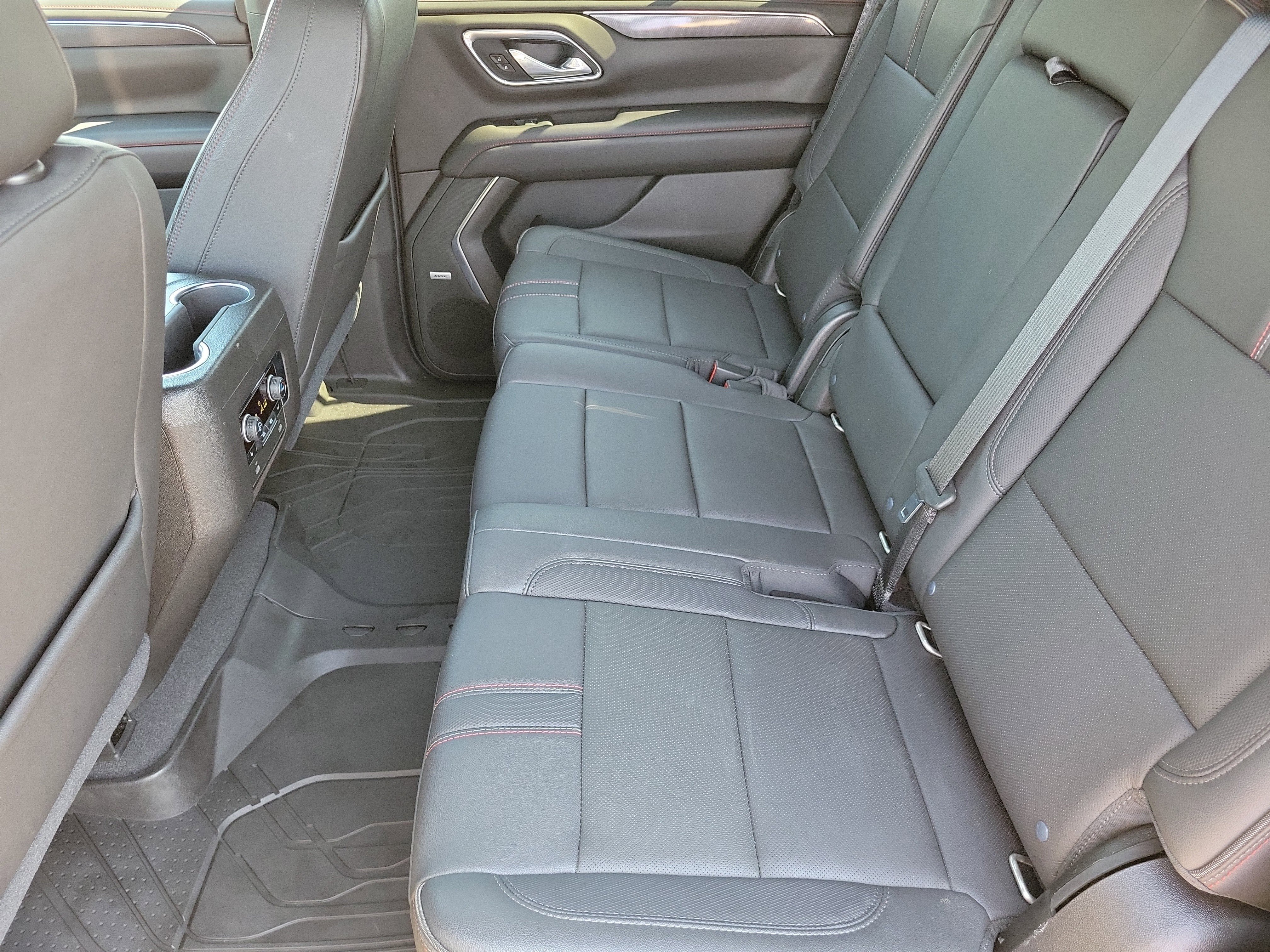Used 2021 Chevrolet Tahoe RST w/ Luxury Package AWD/4WD image 12